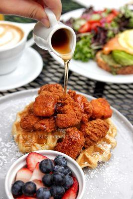 Spicy fried chicken & waffle