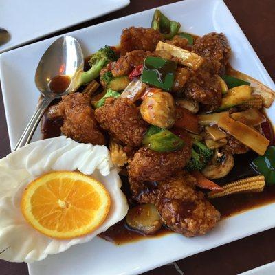 Fish filets in spicy Hunan sauce ($15)