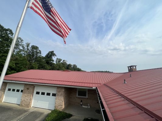 Metal roofs need cleaned too!