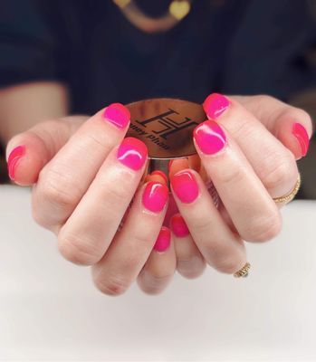 Ombré Pink/Red Nails!