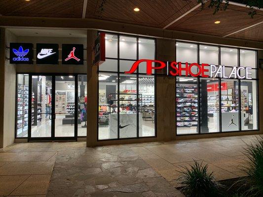 Shoe Palace