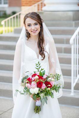 Leila even made a matching veil!