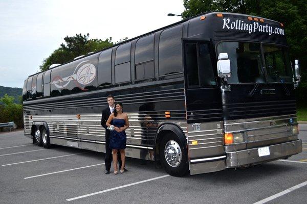 Exterior of our 40 passenger Prevost XL LimoBus