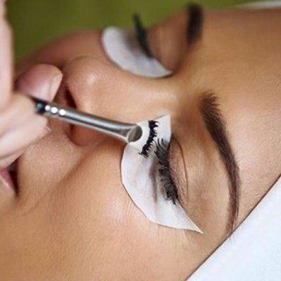 Eyebrows and Eyelashes Tinting