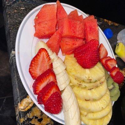 Fresh fruit plate