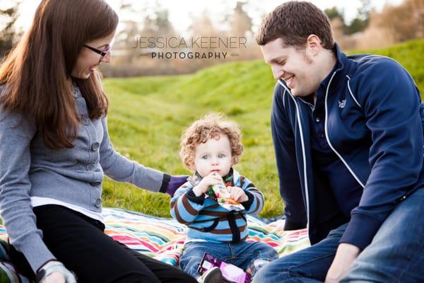 Family portrait session, Luther Burbank Park, Seattle, WA.