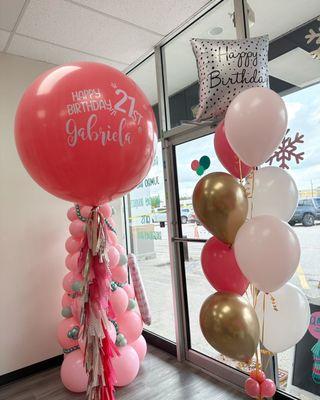 Jumbo balloon and helium balloon bouquet