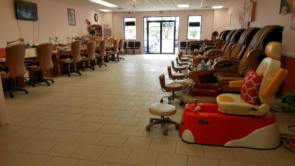 New nails salon in Cabot