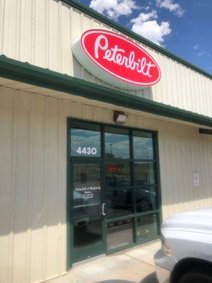 Peterbilt of Wyoming - Evansville storefront