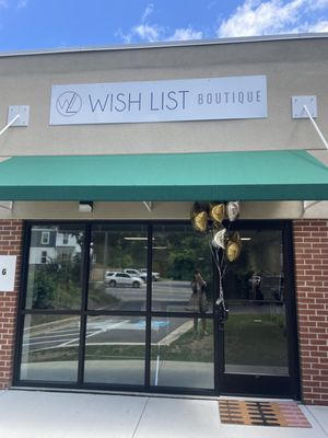 Women's contemporary clothing boutique in Severna Park