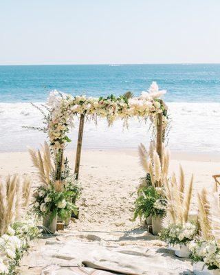 Estate Venues | Luxury Weddings | LaguanaBeachWeddingPlanner.com | 949.514.1651