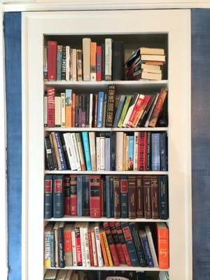 CUSTOM BOOK SHELVES