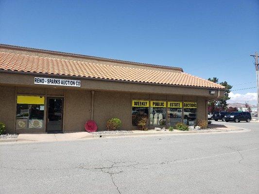 The storefront on Glendale.