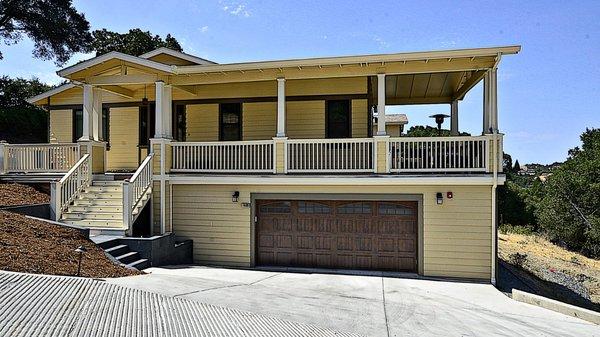 New hillside home in Lafayette, CA