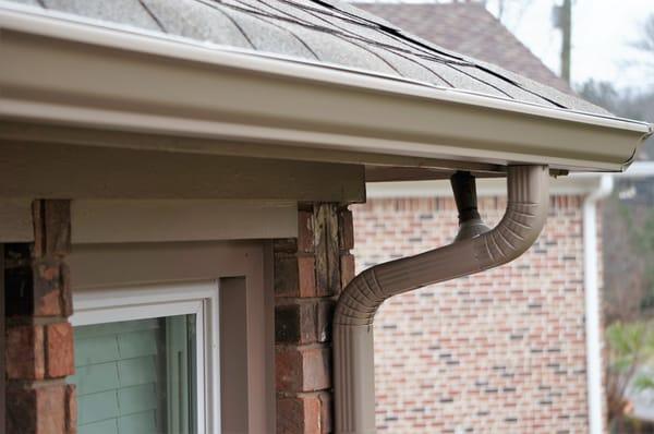 Gutter Replacement in Green Hills.