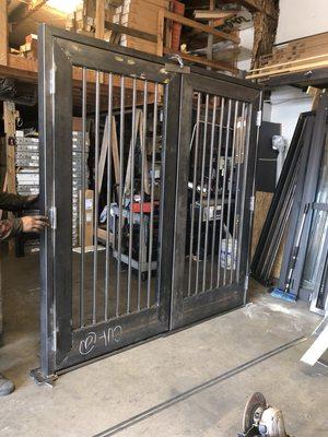 Heavy duty security gates