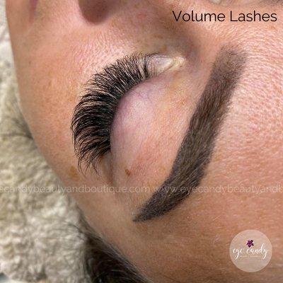 Volume lashes