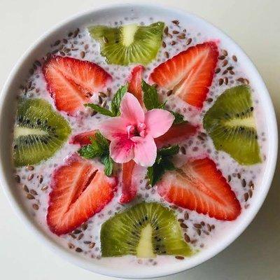 Protein bowl  and chia seeds