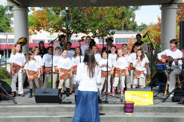 The Bija Children's Choir at the Sebastopol Farmer's Market