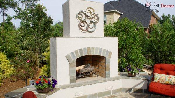 The Grill Doctor of North Carolina builds custom outdoor fireplaces. Headquartered in Mooresville, NC, we serve the surrounding areas.