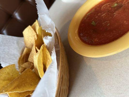 Free salsa & chips!!