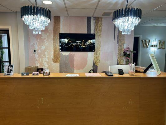 Reception desk