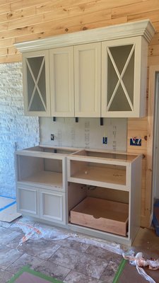 Kitchen cabinets refinishing