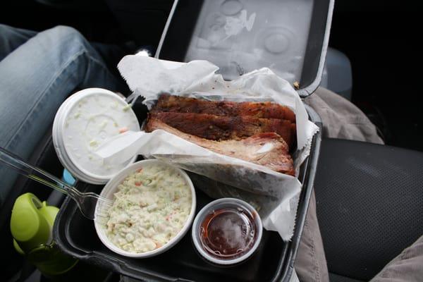 ribs, side of slaw, sauce