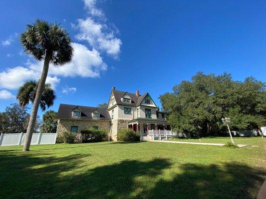 Shamrock Thistle & Crown B&B