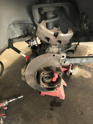 Wheel hub/bearing replacement on a 2014 Ram 4500