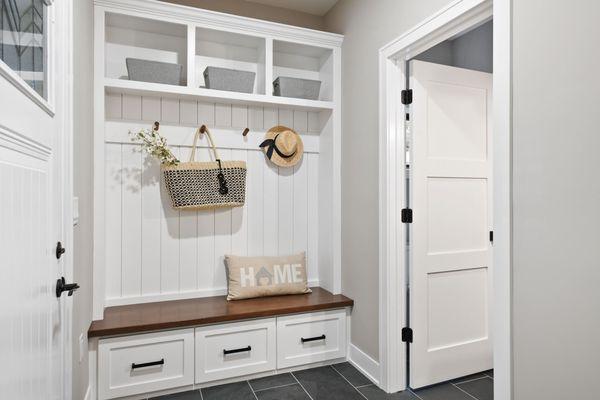 mudroom bench