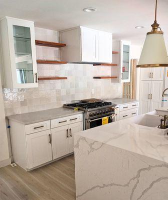 Kitchen Cabinets in Santa Clarita