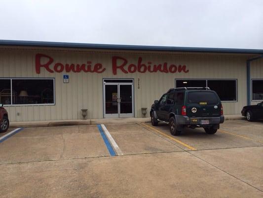 Ronnie Robinson Motors