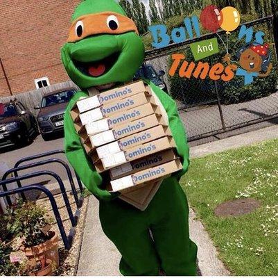 Book one of our amazing mascot and pizza delivery deals