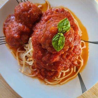 Spaghetti & Meatballs