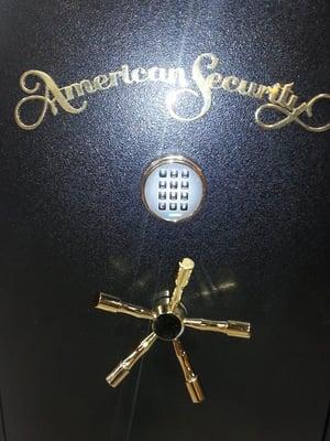 We sell all types of amsec safes.  Here is a USED safe for sale.  One of our many great AMSEC gun safes for Sale.  Gold!