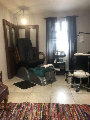 Pedicure manicure station