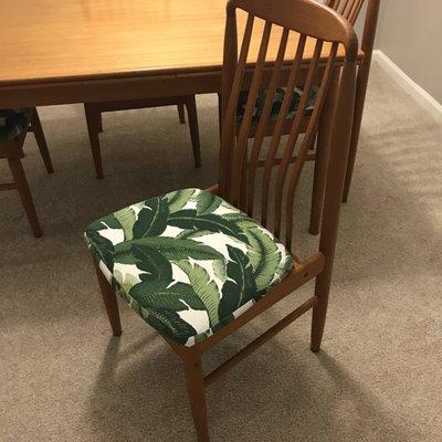 Dining room chair