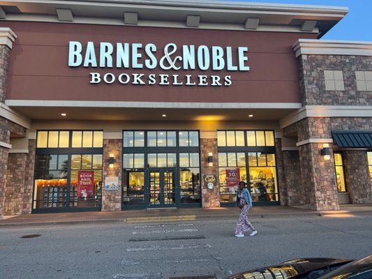 Barnes & Noble Booksellers