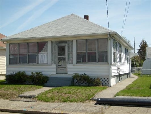 33 Ames Street, Pawtucket, RI/ $154,900