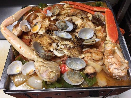 Rica parrillada de mariscos