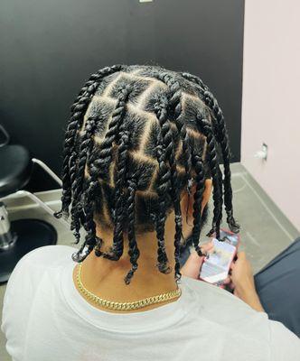 Two strand twist