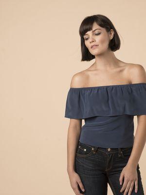 the monrow top in blue