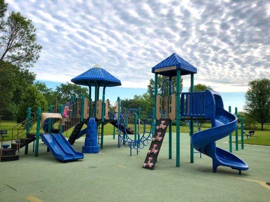 Big kids/little kids combo area in the "newer" playground area.