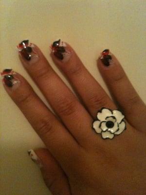 Tammy's so great at designing nail art! Always love it!