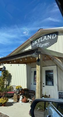 Skyland Farms