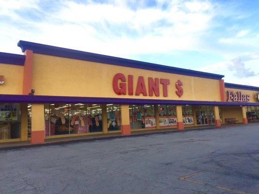 Giant $ - Store Photo