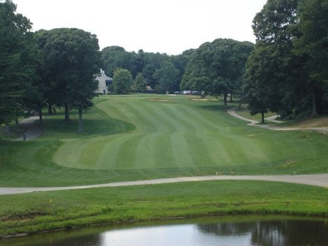 Hole #9, back up the hill to the clubhouse