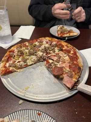 Russo’s Pizzeria Bar & Grille-Wayland