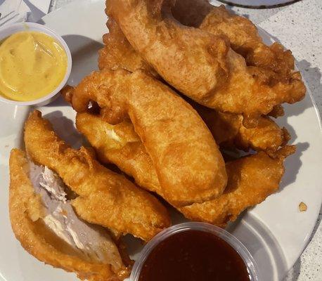 Mullen's chicken fingers appetizer is so good. I haven't tried panko breaded bird hands yet. Their barbecue and ranch sauces are very good.